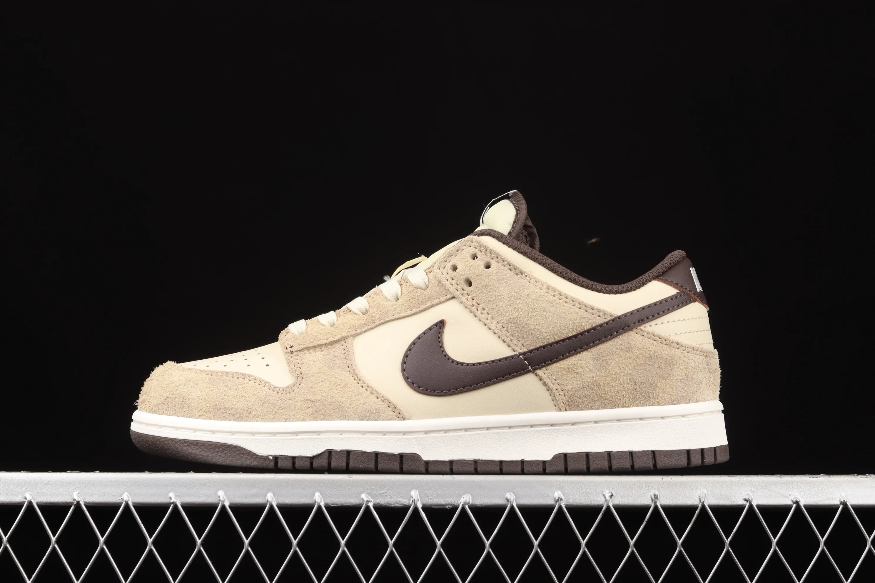 All Categories Nk SB Dunk Series Nk SB Dunk Low Low-top Sneakers Pure Original Version Nk Dunk Low Retro Prm "Cheetah" Smashed Backboard Fashion Casual Sneakers DH7913-200